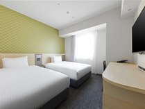 StbTCȂΉwO̎{ݎʐ^2