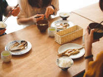 �Q�X�g�n�E�X�@�}�����̎{�ݎʐ^3