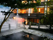 自家源泉かけ流しの宿　野沢温泉　村のホテル　住吉屋の外観写真