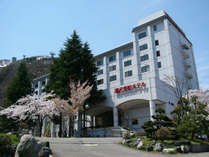 越後湯沢温泉　露天大岩風呂の宿　湯沢東映ホテルの外観写真