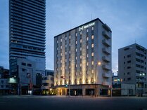 �l�X�g�z�e���L���w�O�̊O�ώʐ^