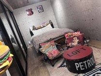 �X���[�L���[�u�̎{�ݎʐ^3