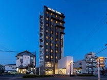 THE STILL HOTEL�i2026�N4��3���I�[�v���j�̊O�ώʐ^