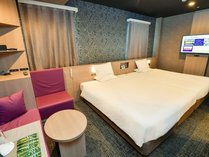 �O���C�����É��V�������̎{�ݎʐ^2