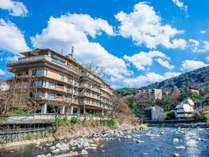箱根湯本温泉　ホテル河鹿荘の外観写真