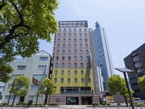 �r�W�l�X�z�e�� �{�X�g���̊O�ώʐ^