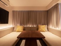 �U�E�����t�@�C�u���V���E�̎{�ݎʐ^1