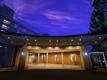 �z�e���V���t�H�j�[�A�l�b�N�X�̎ʐ^