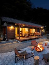 SHELTER.�N�Â̊O�ώʐ^