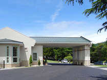 ファミリーロッジ旅籠屋・箱根仙石原店の外観写真