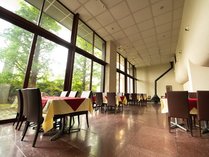 �A�p�z�e���q�y���w�O�r�y��򑑂̎{�ݎʐ^3