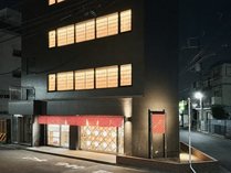 OMATSURI BASE Nakanoshimbashi�̊O�ώʐ^
