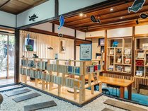 ���݂̐}���ق̎{�ݎʐ^2