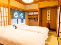 �T�X�U�X�̎{�ݎʐ^2