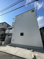 Neighbor�fs Hotel �ܓ��s�R�C���ʂ�̊O�ώʐ^