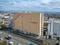 HOTEL AZ �F�{�C���^�[��̓X�̊O�ώʐ^