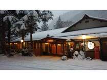 �H�_���򗷊ق̊O�ώʐ^