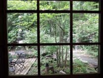 �T���^�q���Y�̎{�ݎʐ^3