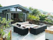 Monterey House by SANA̎{ݎʐ^3