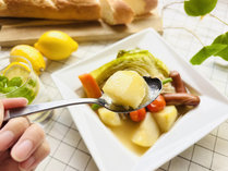 �T�K�V�e�B�z�e���̎{�ݎʐ^1