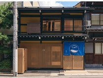 �₮ TAKAYAMA�̊O�ώʐ^