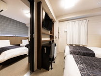 �A�p�z�e���q�Ȃ�Γ�@�卑���w�O�r�̎{�ݎʐ^3