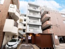 YASAKA HOTEL�̊O�ώʐ^