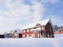 �z�e���@�n�i�t�W�C���̎{�ݎʐ^1