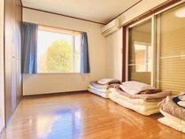 �؂̉ƃQ�X�g�n�E�X�@�F�s�{�@2���ق̎{�ݎʐ^3