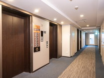 �A�p�z�e���q�󑐋��w�O�r�̎{�ݎʐ^3