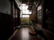 �Ö��Ɨ���̂����ĂȂ� ��ˌÐ앓���� ��ˋ��Ɩ򑐗����̎{�ݎʐ^3