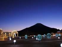 富士山と湖を望むリゾート ホテルマウント富士の施設写真2