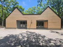 YUFUIN HOGONEKO FOREST�̊O�ώʐ^