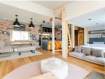 CELLAR�W�W�̊O�ώʐ^