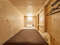 Southern Gate HIVE�̎{�ݎʐ^3