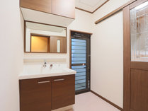 �R�����̎{�ݎʐ^2