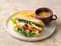 �i�q�����{�z�e�����b�c �v���~�A �ܔ��c�̎{�ݎʐ^3