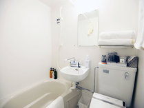 �A�p�z�e���q��ʒJ�ˉw�O�r�̎{�ݎʐ^3