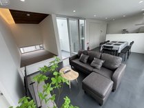 �f�U�C�i�[�Y�ݕʑ� Lino-Lino�P�H���R�̊O�ώʐ^