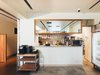 Meander Osaka�̎{�ݎʐ^2