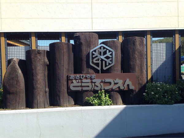 ���R������