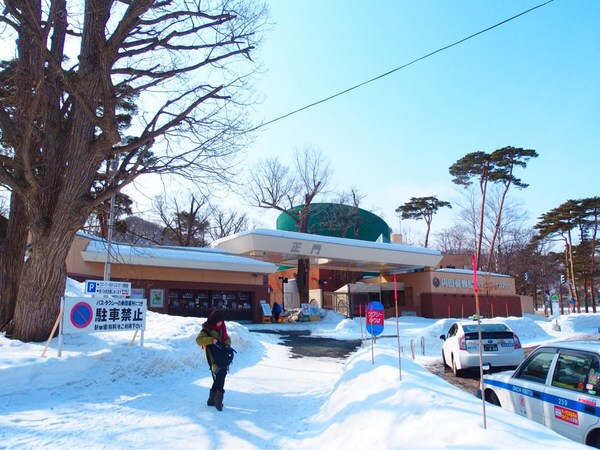 �~�R������