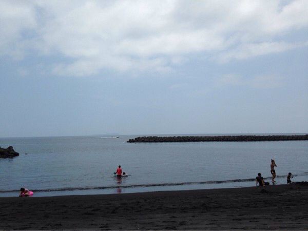 ��ނ��邩�l����