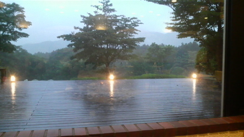 ���c�}�������C�N�z�e��