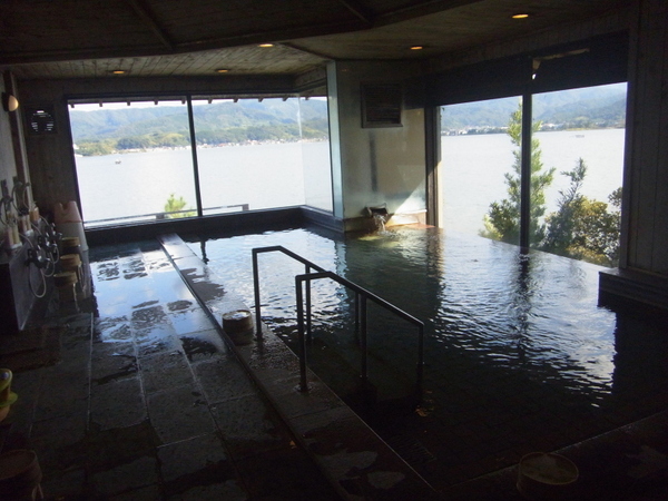 �Ώ�ɕ����Ԑ�i�̏h�@�͂킢����@��N��