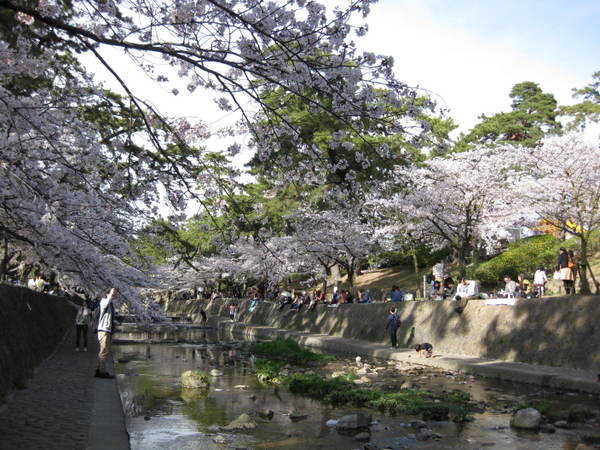 �g��͐�~�Βn�i�g������j