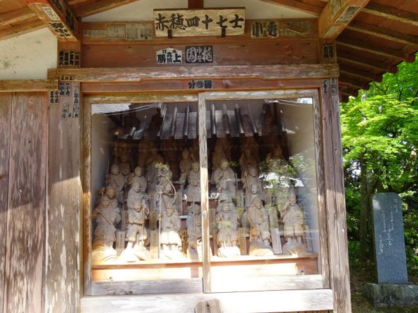 ���H�R ������