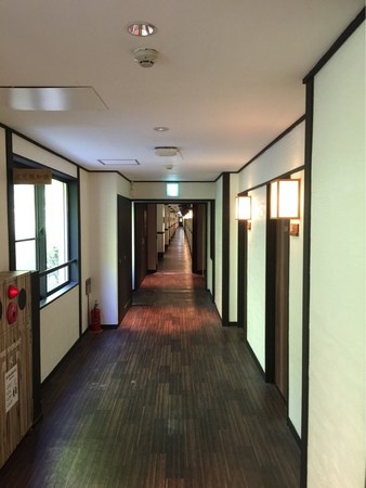 ��i�I�V���C�Ƒݐؕ��C�������̏h�@���R����@�����̏h�@��̓�