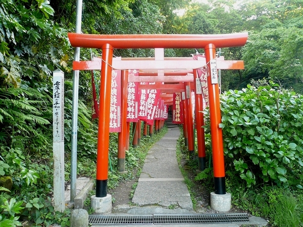 Sasukeinari Shrine