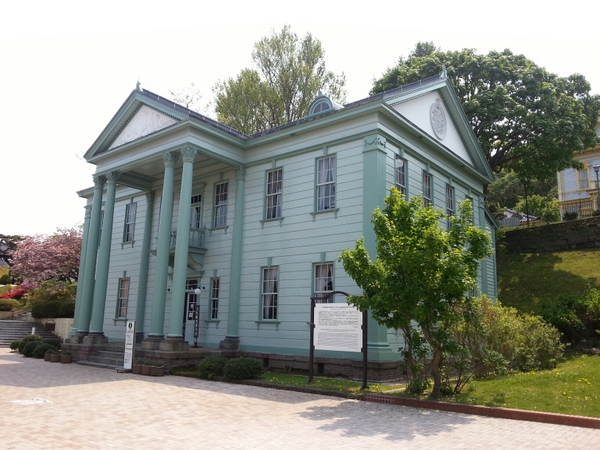 ��������